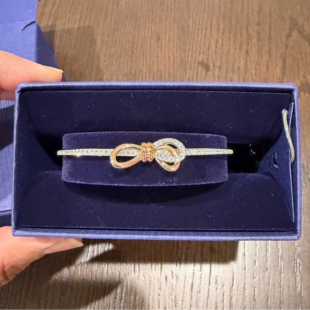 NEW Swarovski Lifelong Bow Bangle White Mixed Metal Finish